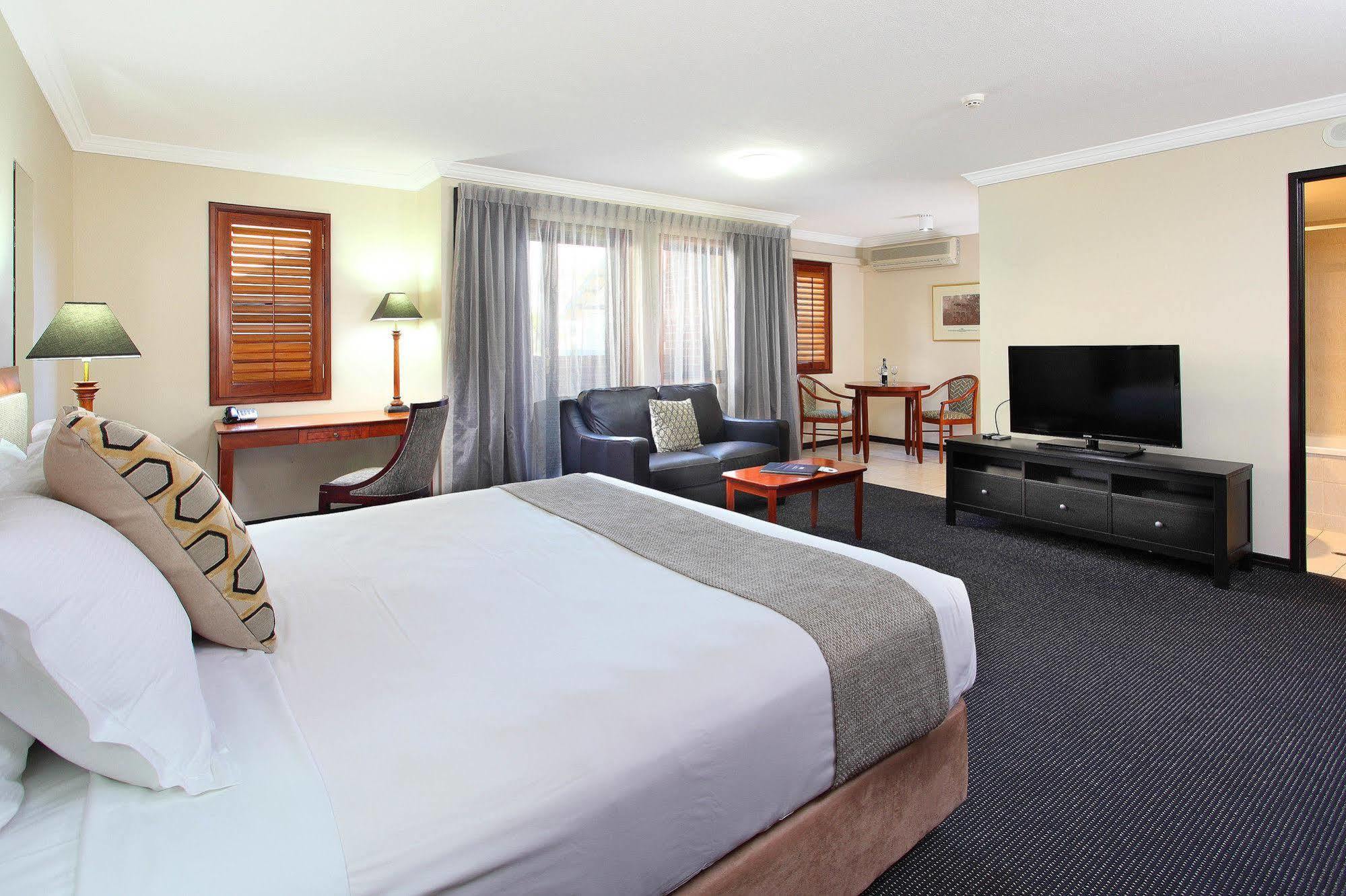 Hotel Ramada By Wyndham Windsor